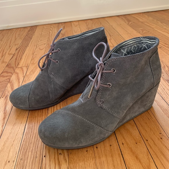TOMS Gray Lace-up Wedge Bootie - Picture 6 of 9